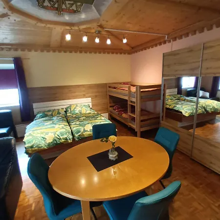 Und Marktcafe 87 Sankt Peter am Kammersberg